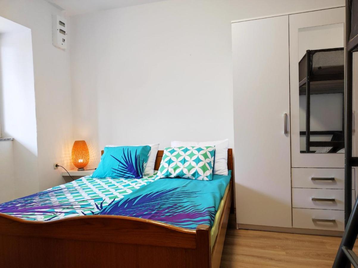 Apartment Rose Krk Town Esterno foto