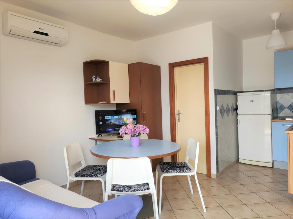 Apartment Rose Krk Town Esterno foto