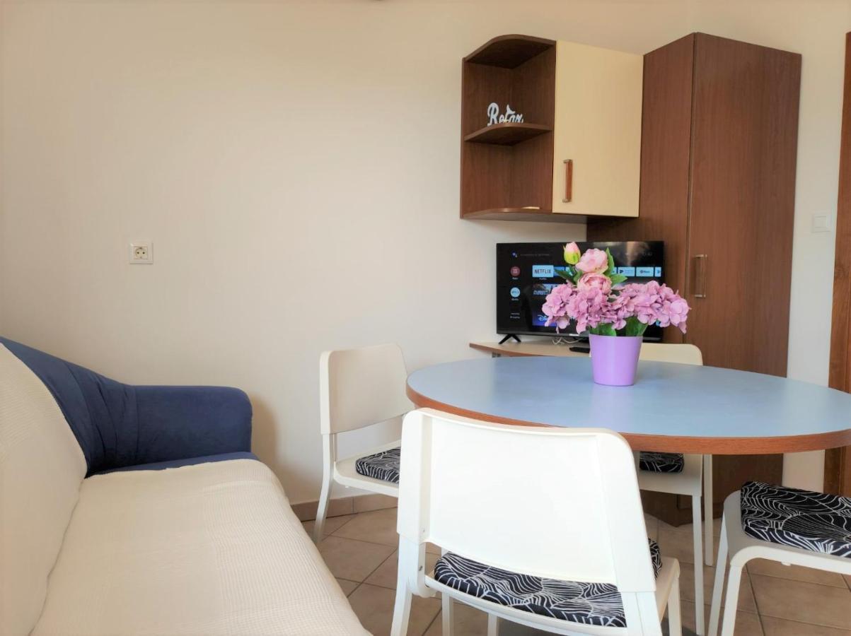 Apartment Rose Krk Town Esterno foto