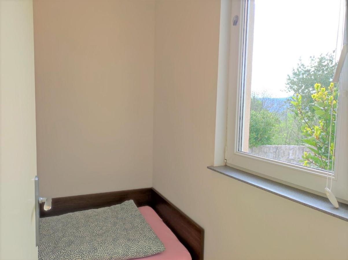 Apartment Rose Krk Town Esterno foto